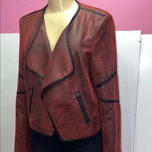 JOLIBEL Red and Black Leather Moto‎ Jacket with Fitted Waist zs 10